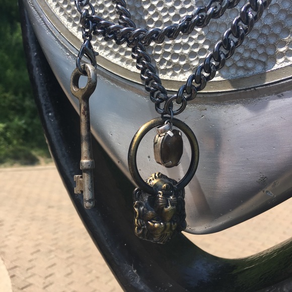 vintage charm heavy chain necklaces.1 choker 2long - Picture 2 of 4